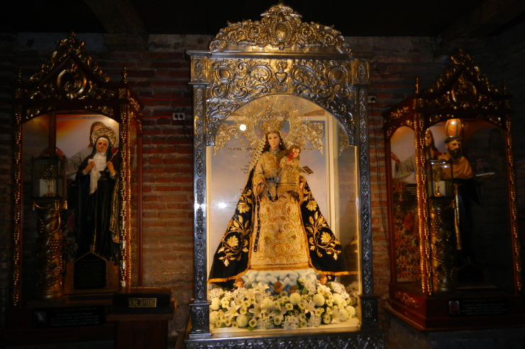 Our Lady of Consolation (cropped) -- By Ramon FVelasquez (Own work) [CC BY-SA 3.0], via Wikimedia Commons