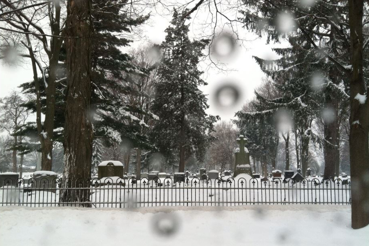 winter-notre-dame-cemetary-featured-w740x493